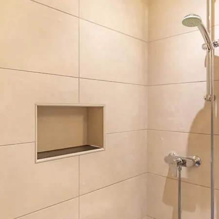 شقة Stockinger A1 غروسارل